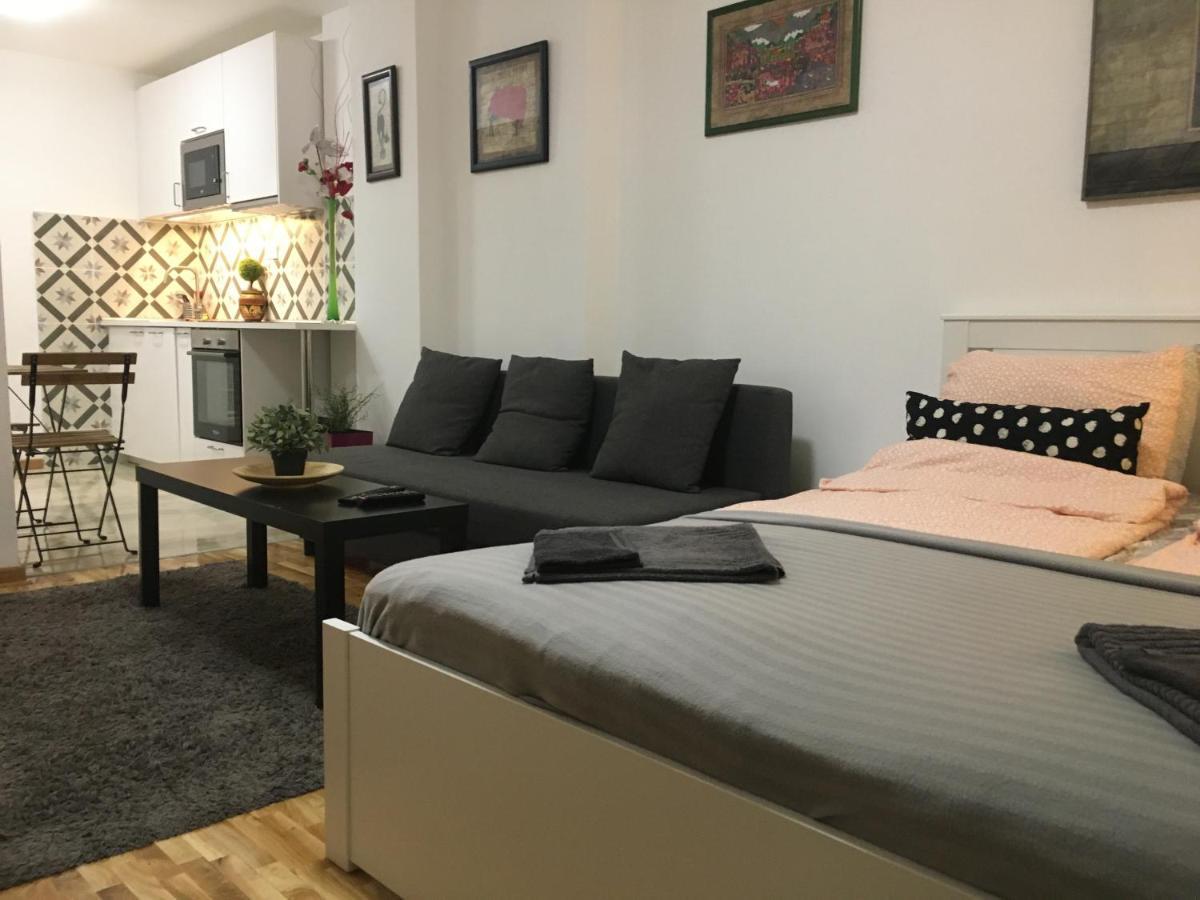Axis Mundi Apartment Beograd Ngoại thất bức ảnh
