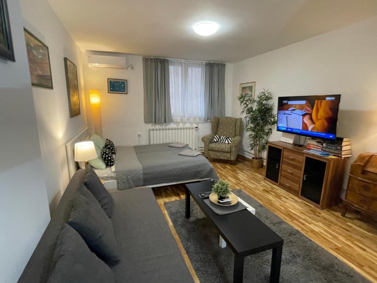 Axis Mundi Apartment Beograd Ngoại thất bức ảnh